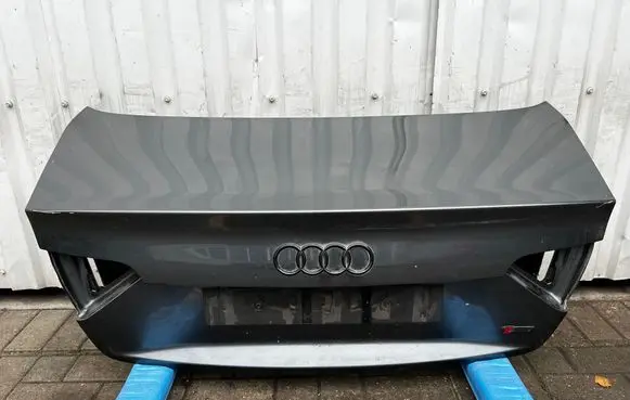 Tailgate/trunk/boot lid