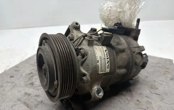 Volvo V60 Air conditioning (A/C) compressor (pump) 31469968