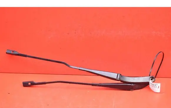 Audi A4 S4 B8 8K Front wiper blade arm 8K1955407