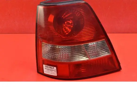 KIA Sorento Rear/tail lights 92401-3E0
