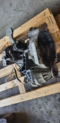 Volkswagen Golf V Manual 5 speed gearbox JCR