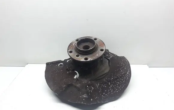 BMW 5 E60 E61 Front wheel hub spindle knuckle 6760954