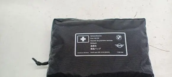BMW X1 F48 F49 First aid kit 7263439