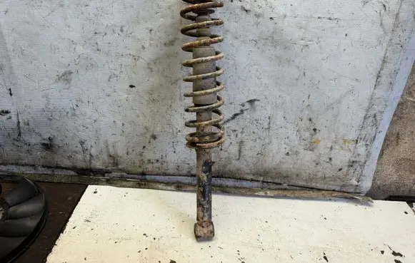 Audi 80 90 B3 Rear shock absorber with coil spring