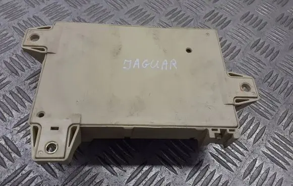 Jaguar S-Type Fuse box cover 