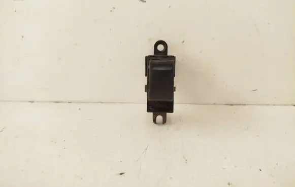 Nissan Primera Electric window control switch
