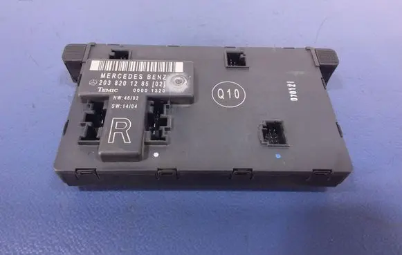 Mercedes-Benz C W204 Comfort/convenience module A2038201285