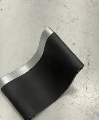 Tesla Model S Cup holder front 150138