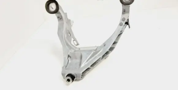 BMW 7 F01 F02 F03 F04 Steering rack mounting bracket 2021071