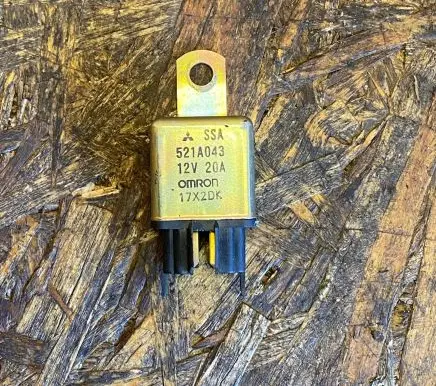 Volvo S40, V40 Other relay 521A043 17X2DK 12V20A