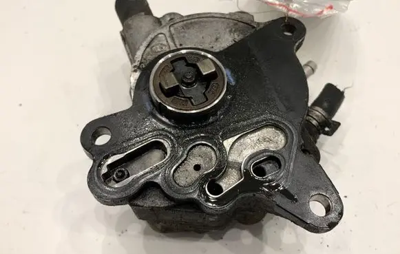 Dodge Caliber Vacuum pump 03G145209C
