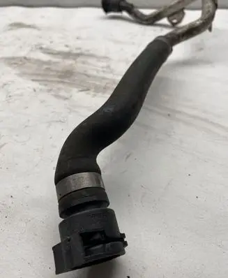 Mercedes-Benz Sprinter W906 Engine coolant pipe/hose 16188010