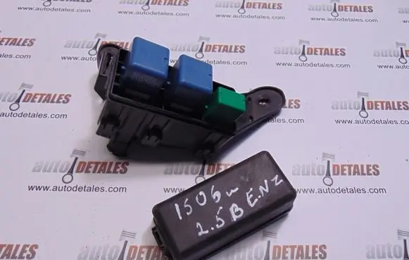 Lexus IS 220D-250-350 Fuse box set 8266253110