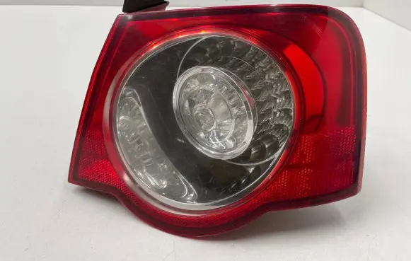 Volkswagen PASSAT B6 Rear/tail lights