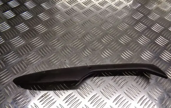 Fiat Croma Front door glass trim molding 