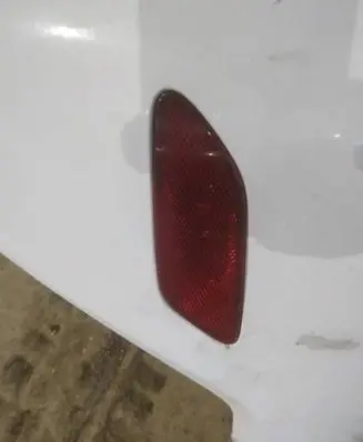 Saturn Vue Rear tail light reflector 