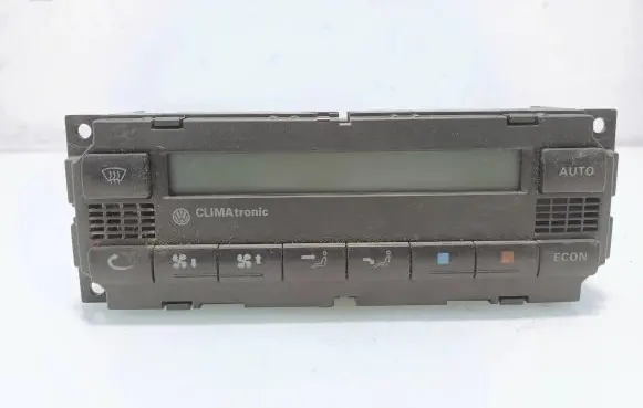 Volkswagen PASSAT B5 Climate control unit