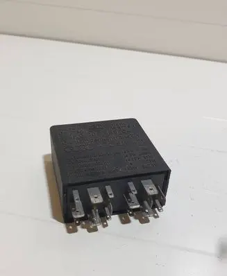 Audi A6 S6 C5 4B Other relay 4B0919471 5KG00656804