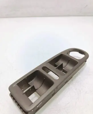 Volkswagen Golf VI Front door window switch trim 5K0867255A