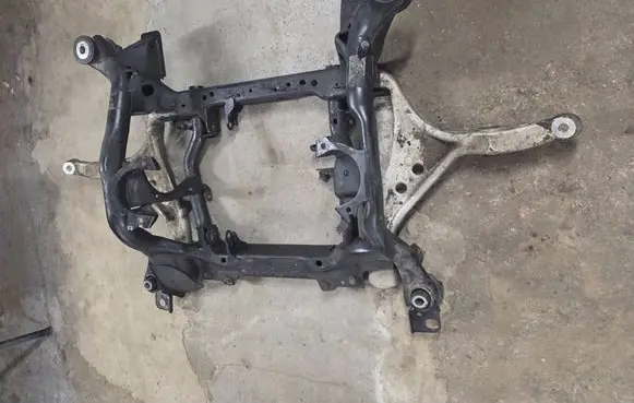 Mercedes-Benz GL X166 Front subframe A1663302100