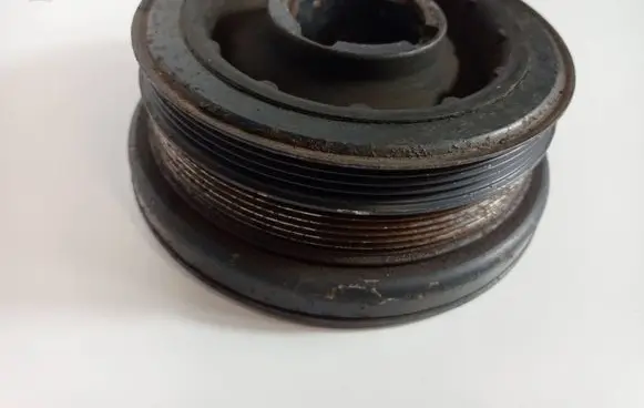 BMW 3 E90 E91 Crankshaft pulley