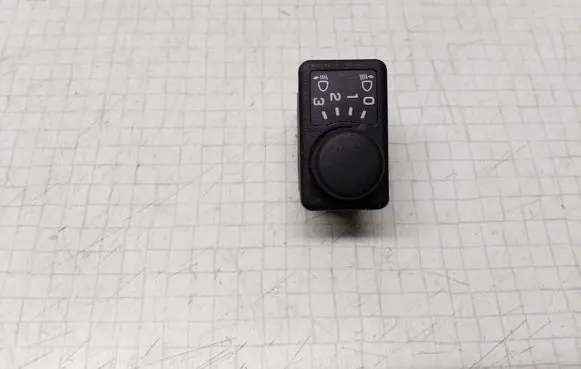 Nissan Almera N16 Headlight level height control switch 37089A D24202