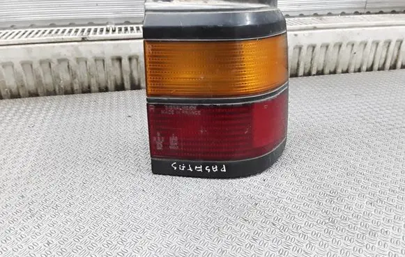 Volkswagen PASSAT B3 Rear/tail lights 333945112