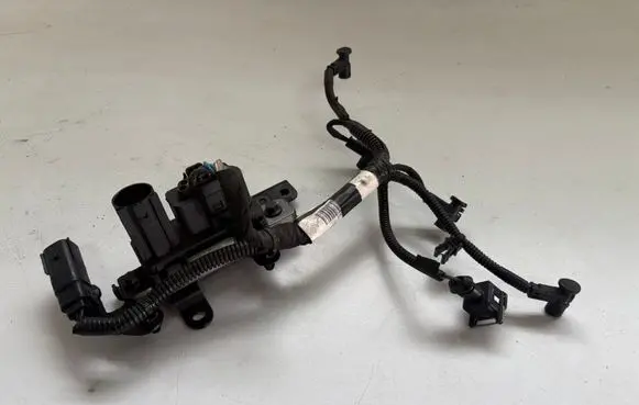 Volvo XC90 Glow plug pre-heat relay 0281003154