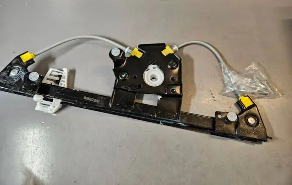 BMW 1 E81 E87 Rear window lifting mechanism without motor 51357138467 7138467
