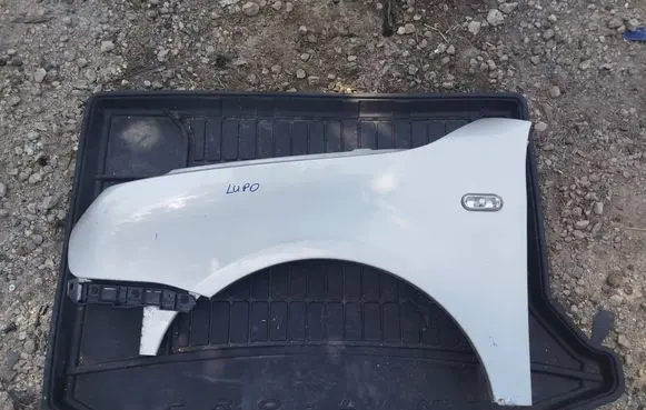 Volkswagen Lupo Fender LR7X