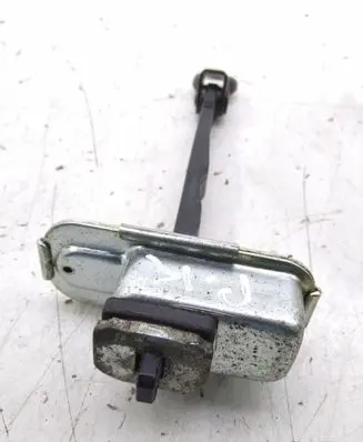 Hyundai i40 Front door check strap stopper