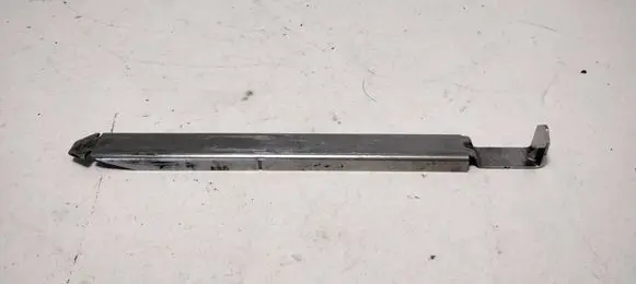 Volvo V50 Headlight/headlamp mounting bracket