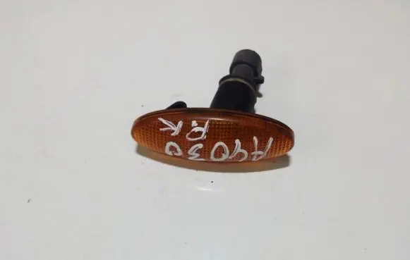 Opel Vectra B Front fender indicator light 90504212