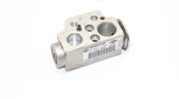Volkswagen Amarok Air conditioning (A/C) expansion valve 7L0820679D