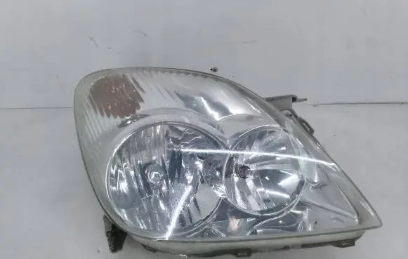 Toyota Corolla Verso E121 Headlight/headlamp