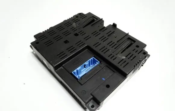 Fiat Grande Punto Engine control unit/module 51826513 E24031261 9L60HNF98