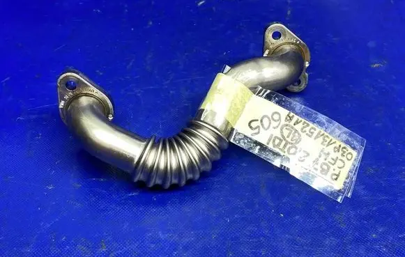Volkswagen PASSAT B7 EGR valve line/pipe/hose 03L131521A