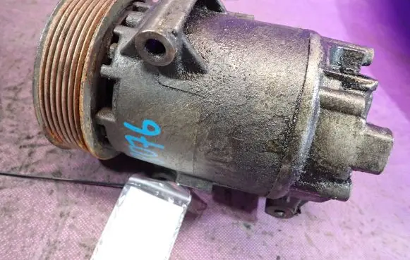 Renault Scenic II - Grand scenic II Air conditioning (A/C) compressor (pump) 8200309193