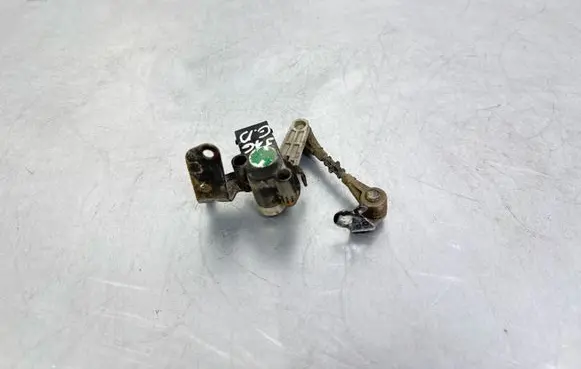 Jaguar F-Pace Rear air suspension level height sensor HK833C280DA