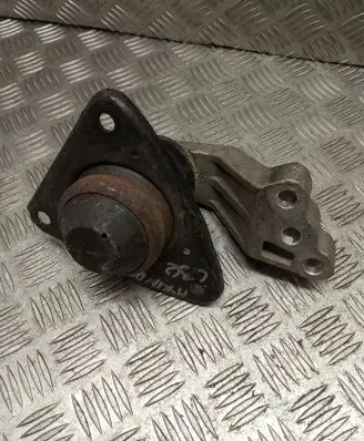 Engine mount bracket