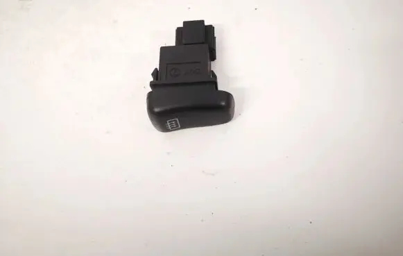 Subaru Impreza I Windscreen/window heater switch