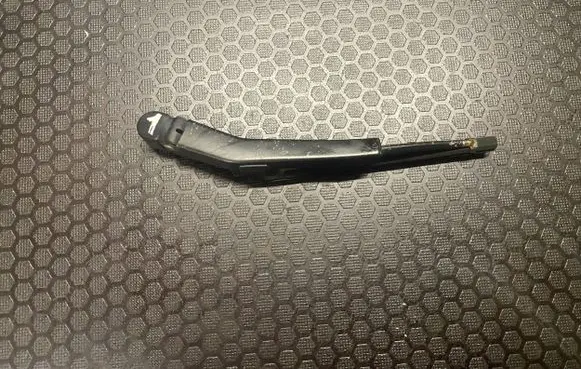 Volvo S80 Rear wiper blade arm 