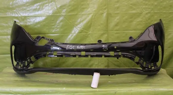 Mercedes-Benz EQC Front bumper