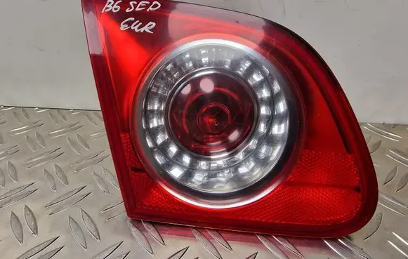 Volkswagen PASSAT B6 Tailgate rear/tail lights 3C5945093E