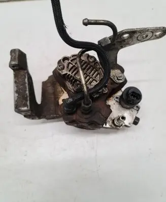 Ford Focus C-MAX Fuel injection high pressure pump 0445010089 9651844380