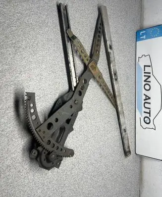 BMW 5 E28 Front door manual window regulator 1867903