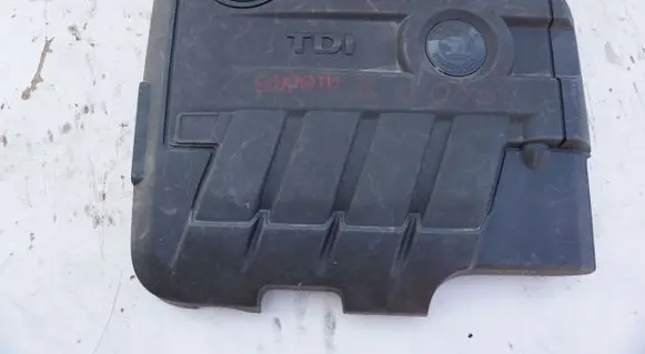 Skoda Superb B6 (3T) Engine cover (trim) OSONANASILNIK