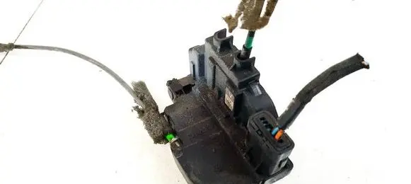 Nissan Qashqai Rear door lock