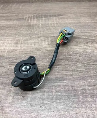 Ford Mondeo MK II Ignition lock contact 97BB11572BA