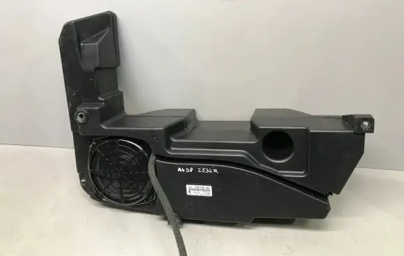 Audi A4 S4 B8 8K Subwoofer speaker 8T8035382